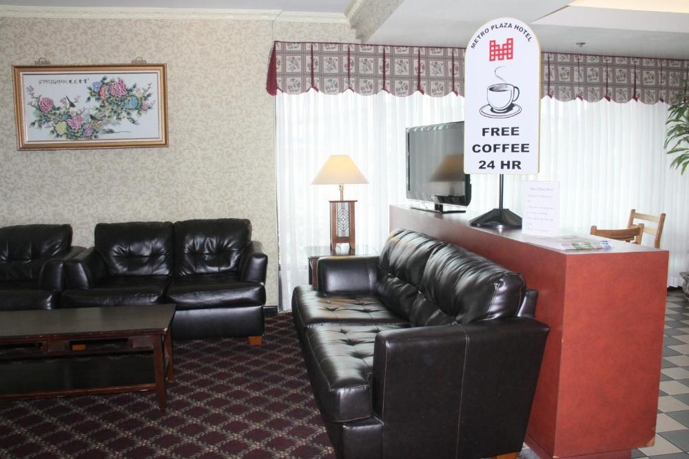 Metro Plaza Hotel